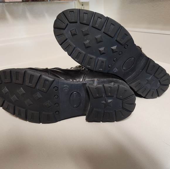 Bernie Mev Genuine Leather Military Combat Style Boots Size 39 Women's Size 8.5 - Picture 8 of 8